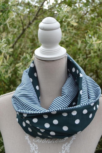 Snood vert foncé, pois et lignes